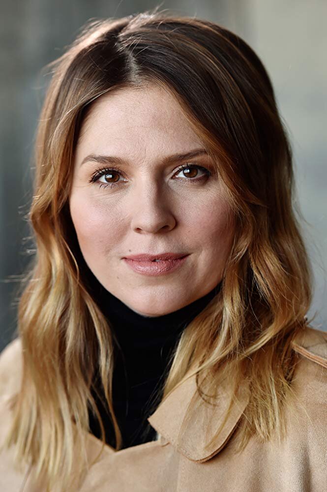Lisa Hampton as Detective Susanne Smith in FBI: Most Wanted