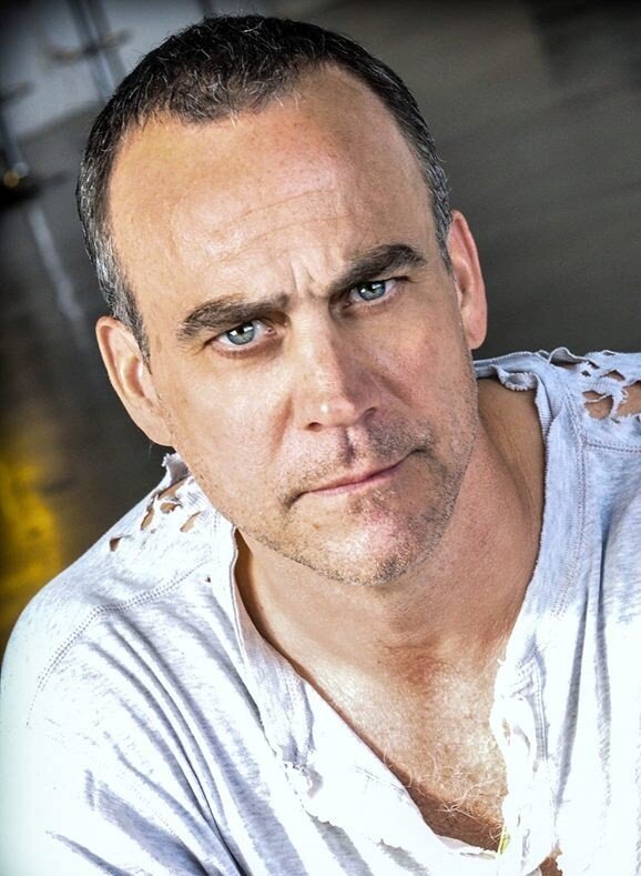 Robert Neary as Frank Kubiak in FBI: Most Wanted