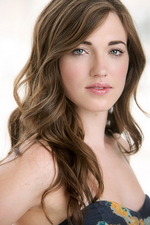 Stefanie Brown as Carly Thompson in FBI: Most Wanted