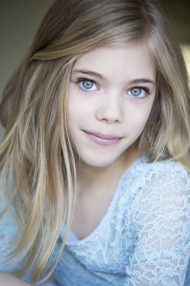 Elle McKinnon as Taylor in Fire Country