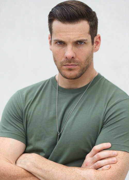 Aric Hendrix as FBI Agent Eric Ford / Carla's Thug in NCIS