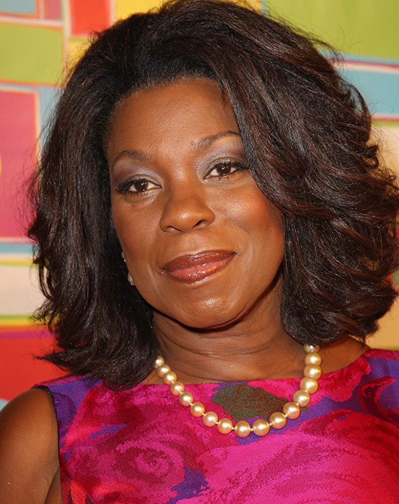 Lorraine Toussaint as Viola Marsette in The Equalizer Lorraine Toussaint as Viola Marsette in The Equalizer